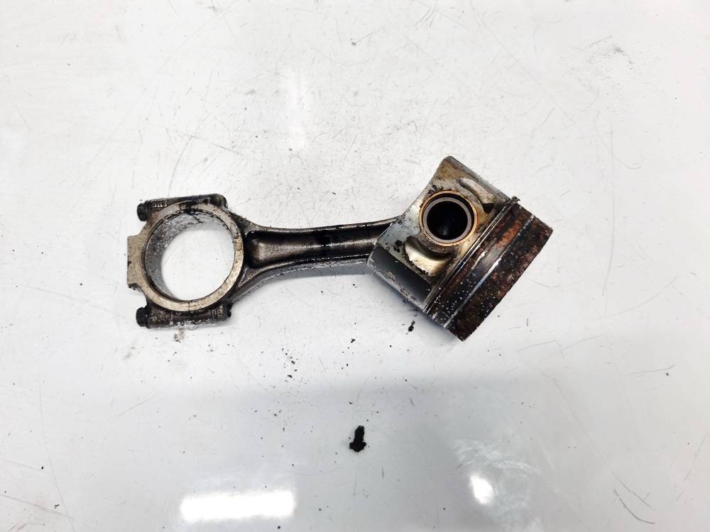 038J Audi A3 1999 Tłok z korbowodem