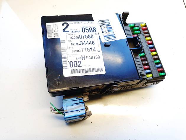 8200371614 Renault Laguna 2006 Skrzynka bezpieczników