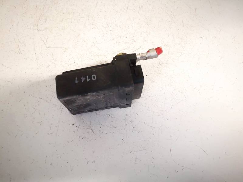 2246919 BMW 3-Series 2002 Glow plug relay - Thumbnail 2
