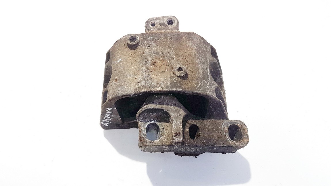 1J0199262BF Audi A3 2000 Variklio pagalves bei Greiciu dezes pagalves