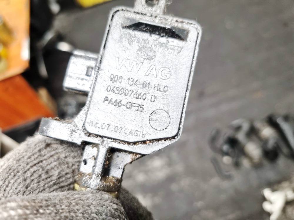 045907660D Volkswagen Polo 2007 Датчик уровня масла - Thumbnail 4