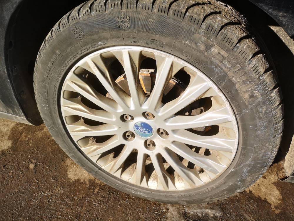 5X108 Ford Focus 2011 Komplet Kół Zimowych R17