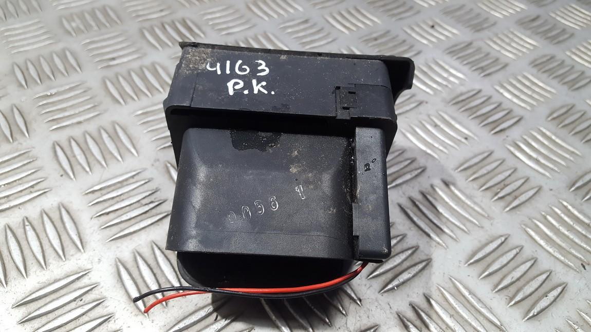 8D1820901A Audi A4 1999 Dash Vent (Air Vent Grille) - LEFT - Thumbnail 2