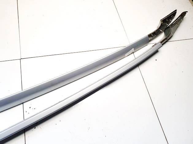 681N Toyota Corolla Verso 2007 Roof rails kit