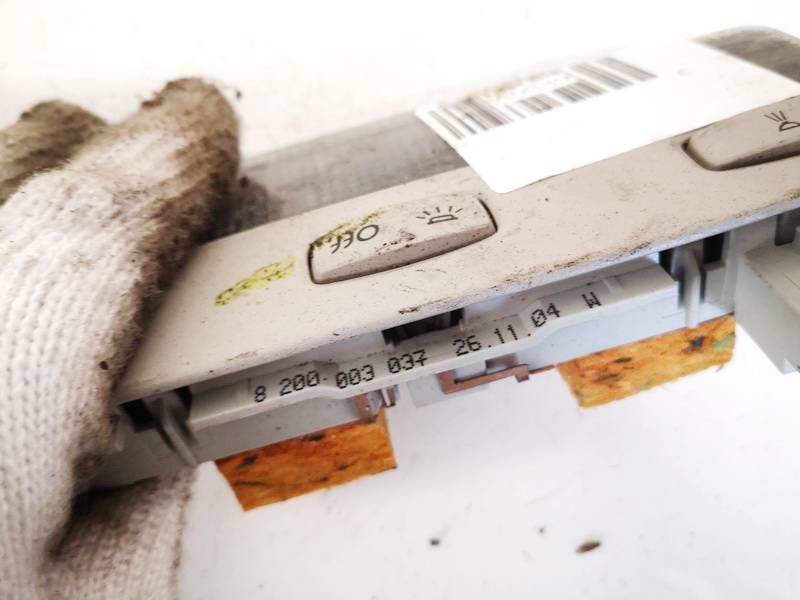 8200003037 Renault Espace 2005 Interior Light - FRONT - Thumbnail 3