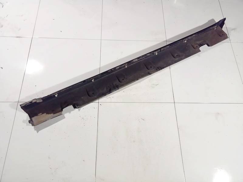 SAAB 9-3 2006 Right Sill Moulding - Thumbnail 3