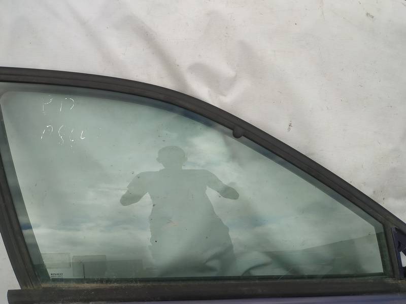 AS2 Renault Laguna 1996 Durvju stikls - PRIEKŠA PA LABI