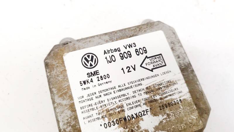 1J0909609 Volkswagen Golf 1998 srs-turvatyynyn tietokone – turvatyynyn ohjausyksikkö - Thumbnail 2