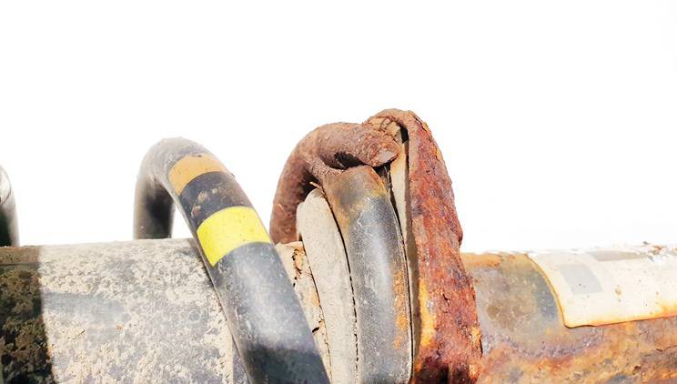 Volkswagen Passat 2001 Shock Absorber - Suspension Strut Assembly - FRONT RIGHT - Thumbnail 2