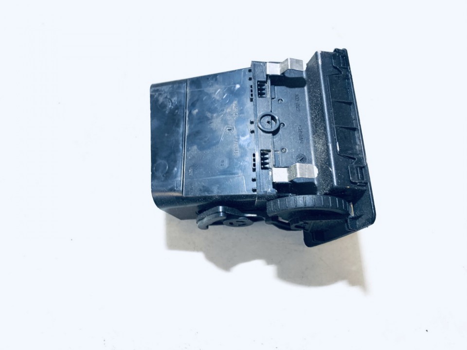 3M51R018B08AFW Ford C-MAX 2005 Wloty powietrza do kabiny - Thumbnail 3