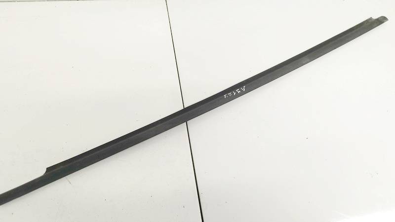 Opel Astra 2006 Glass Trim Molding-weatherstripping - FRONT LEFT