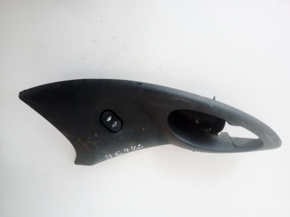 98ABA22620EFW Ford Focus 2002 Power window control (Window Regulator-Window Switch)