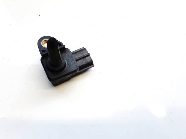 E1T10372 Mazda 323F 1996 Air Pressure MAP Sensor Manifold Boost - Thumbnail 3