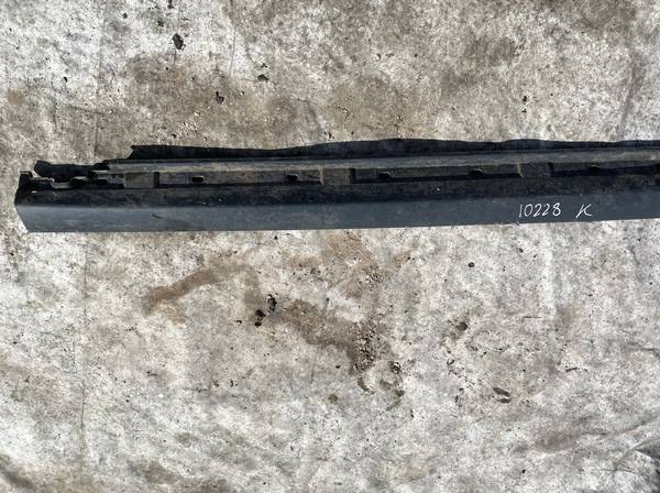 8E0853859 Audi A4 2002 FALDON LATERAL, Listón - IZQUIERDO - Thumbnail 2