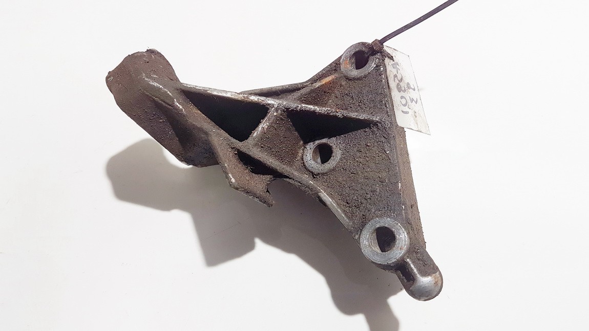 90496729 Opel Vectra 1998 Кронштейн двигателя и Кронштейн коробка передач