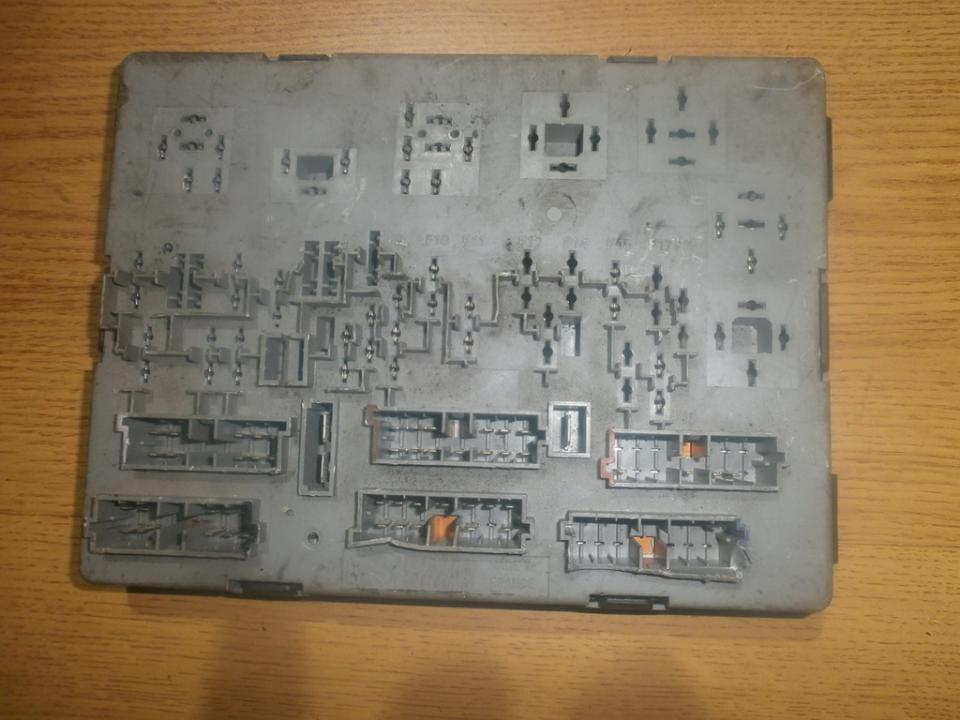 Fuse box Renault Espace 1993 2.0L EIS00016776 Used Auto Parts
