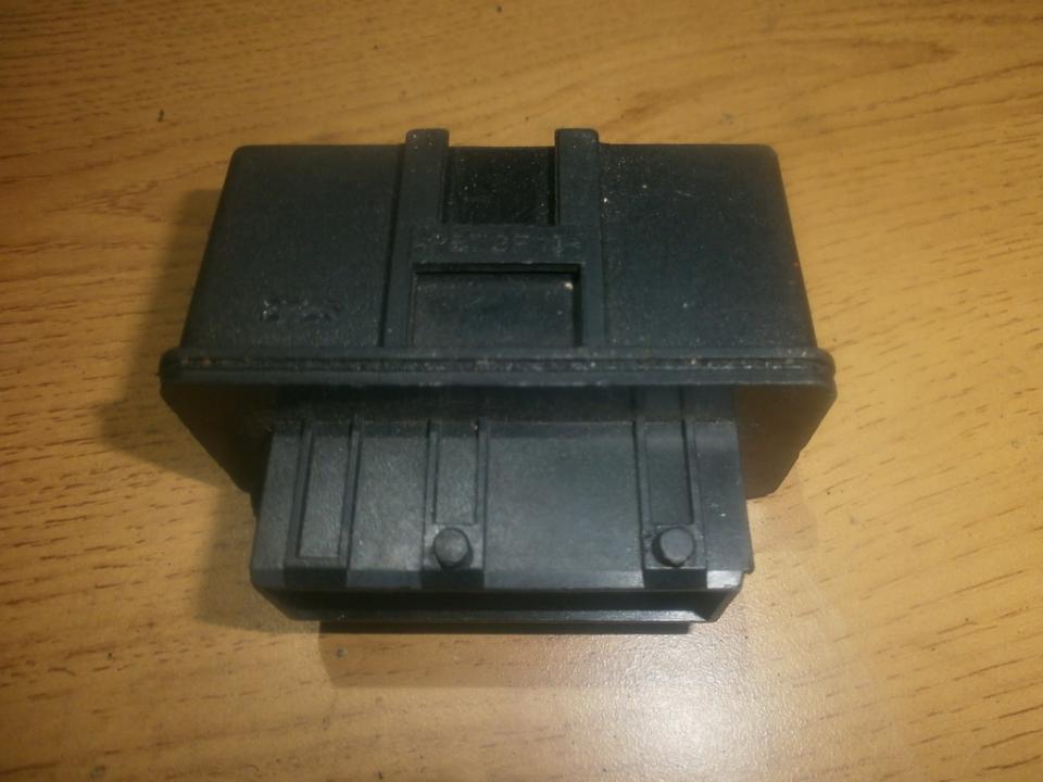 240107 Relay module Peugeot 206 2000 2.0L 16EUR EIS00016777 Used Auto