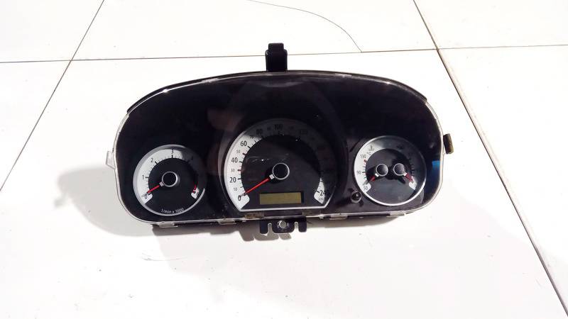 Kia Ceed 2009 Spidometrs – instrumentu panelis