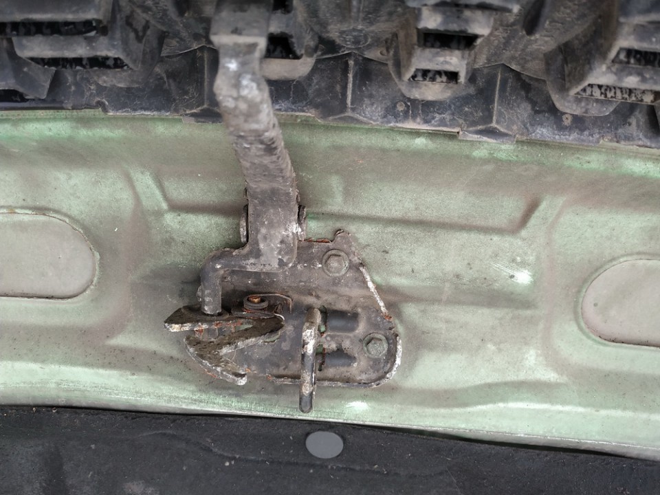 Audi A4 1997 Kapoto atidarymo rankenele - Thumbnail 3