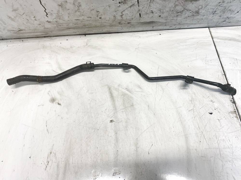 Skoda Superb 2011 Tepalo vamzdelis