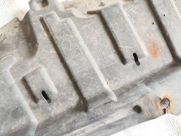 BP4K56112 Mazda 3 2007 Bodenschutz - Thumbnail 2