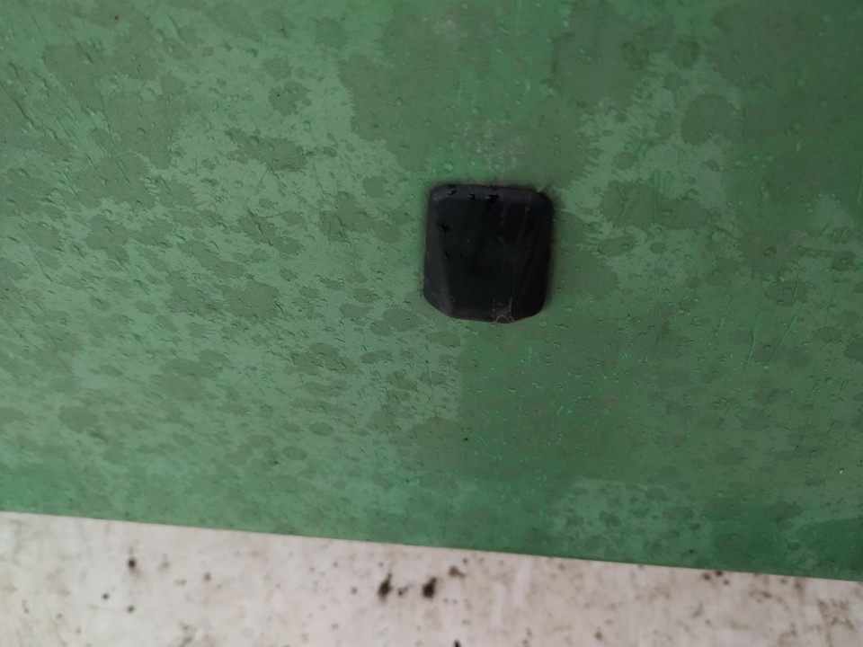 Audi A4 1997 Priekinio stiklo apiplovimo purkstukas