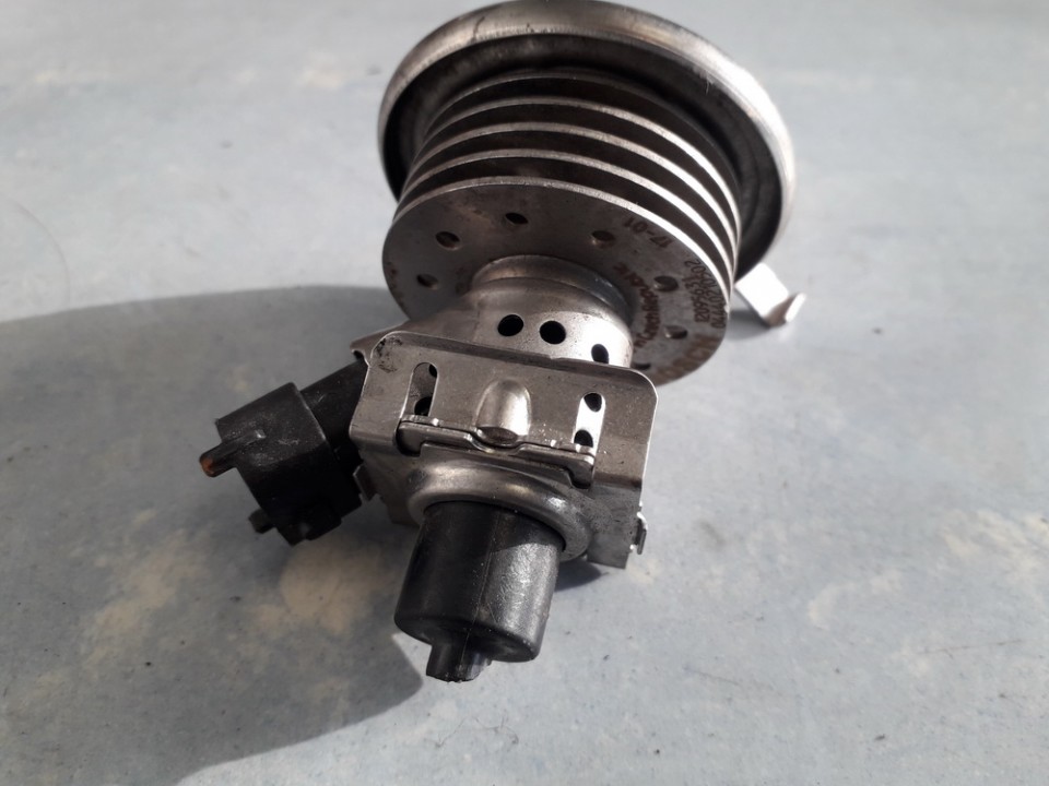 FX23189E3AA FX23189E3AA FUEL RAIL HIGH PRESSURE SENSOR Jaguar XF 2016