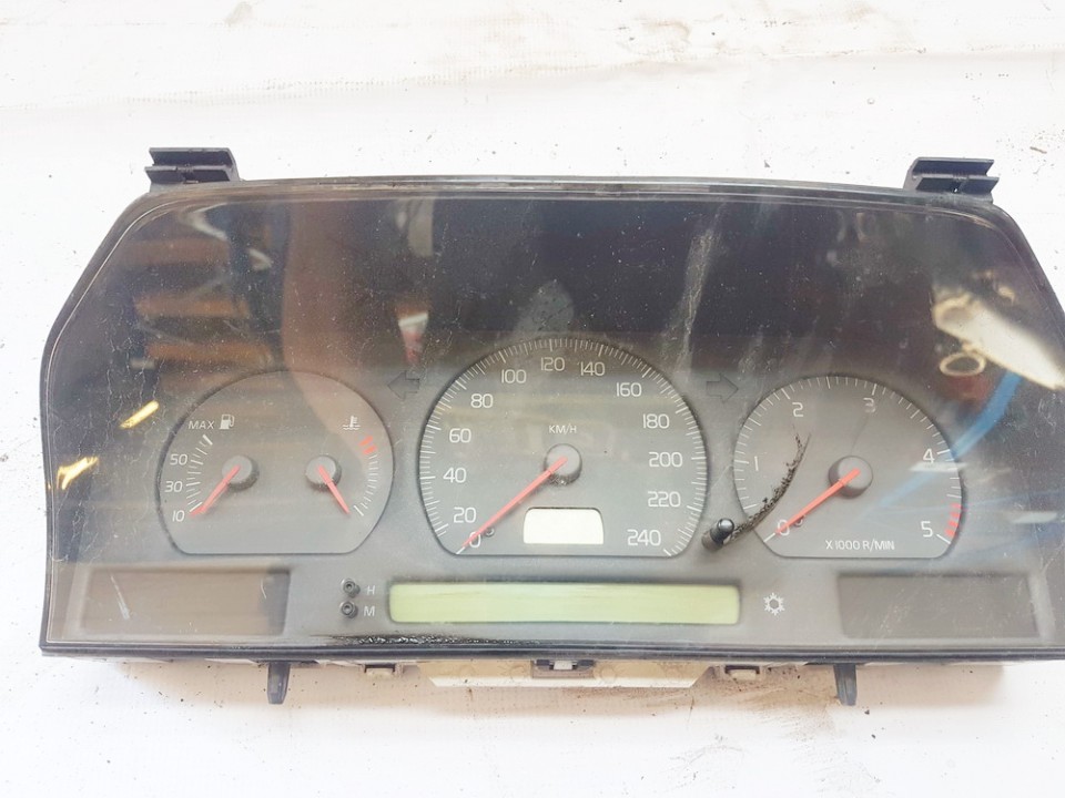 9168144 Volvo V70 1998 Speedometers - Cockpit - Speedo Clocks Instrument
