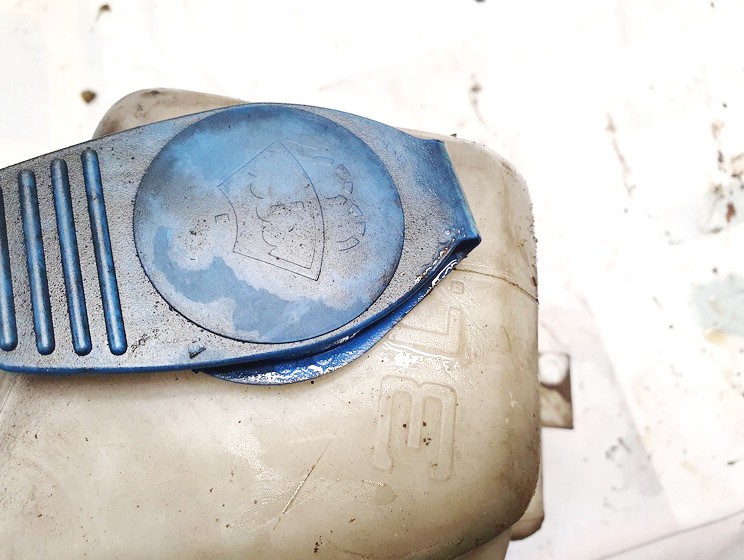 1J0955453NP Skoda Octavia 2000 Windshield Washer Reservoir tank (WASHER BOTTLE) - Thumbnail 3