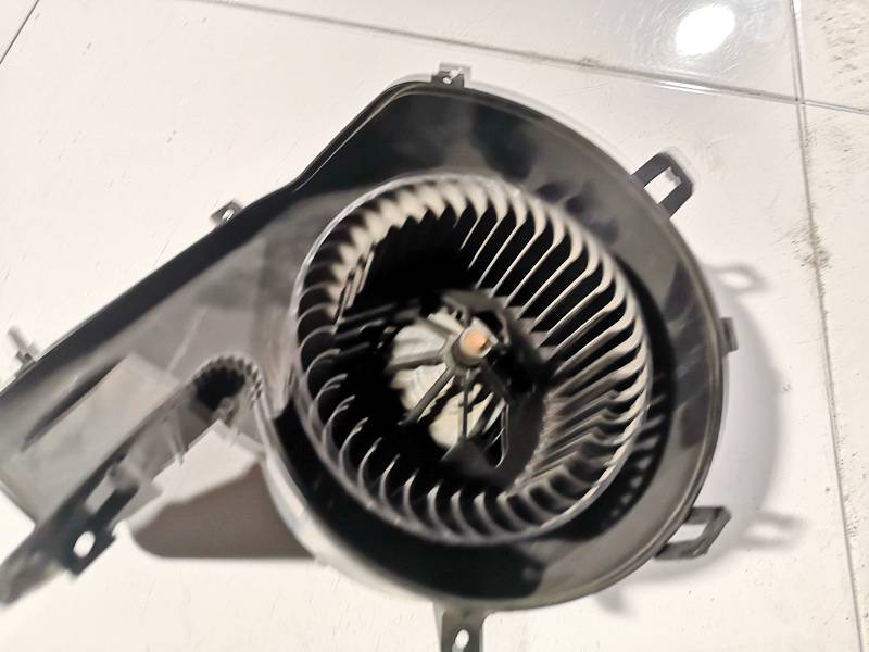 007013E Opel Signum 2003 Salono ventiliatorius