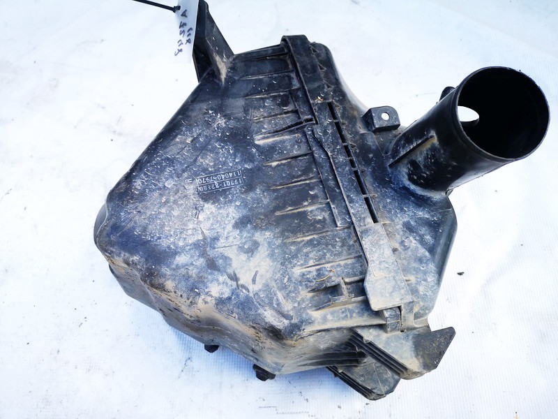 1770127180 Toyota Avensis Verso 2004 Air filter box