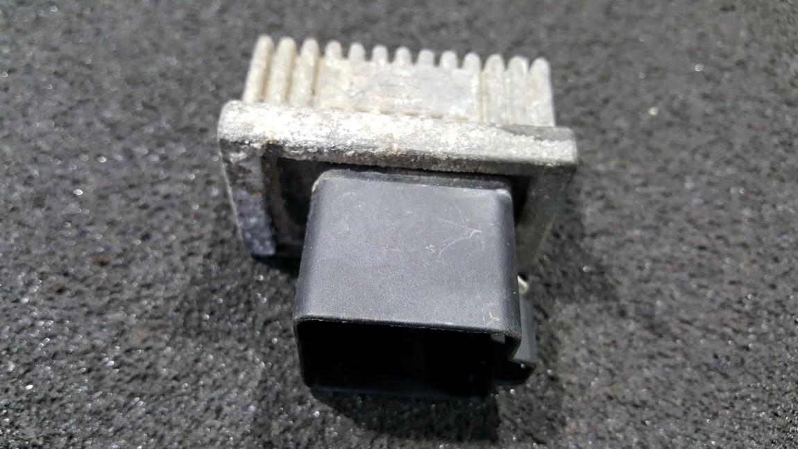 77000115078 Glow plug relay Renault Scenic 2009 1.5L EIS00190680 Used Auto Parts Shop