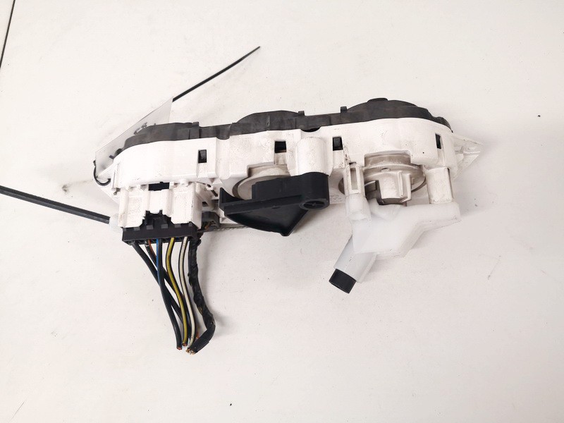 3M5T19980AD Ford Focus 2007 Climate Control Panel (heater control switches) - Thumbnail 3