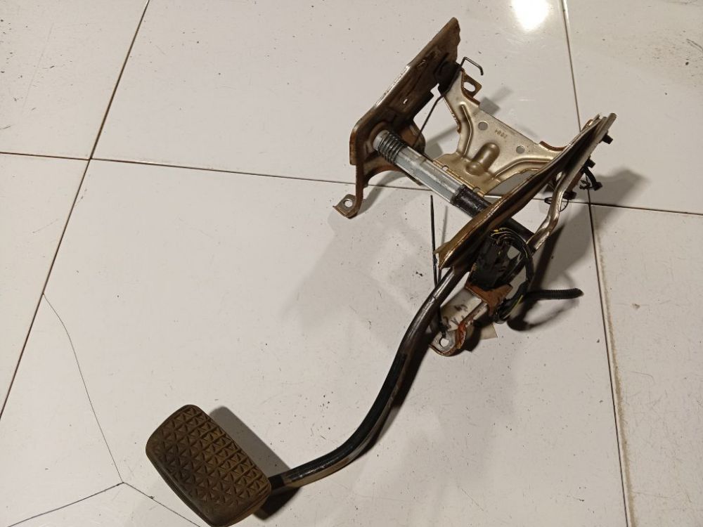 Opel Meriva 2004 Jarrupoljin