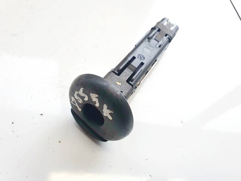 1K0881939B Skoda Octavia 2005 Salona apdare (plastmasas)