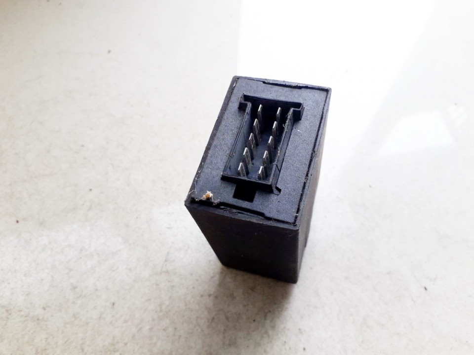 52400006 10r02100600, 10r02100600 Tow bars relay (Trailer Module) Ford