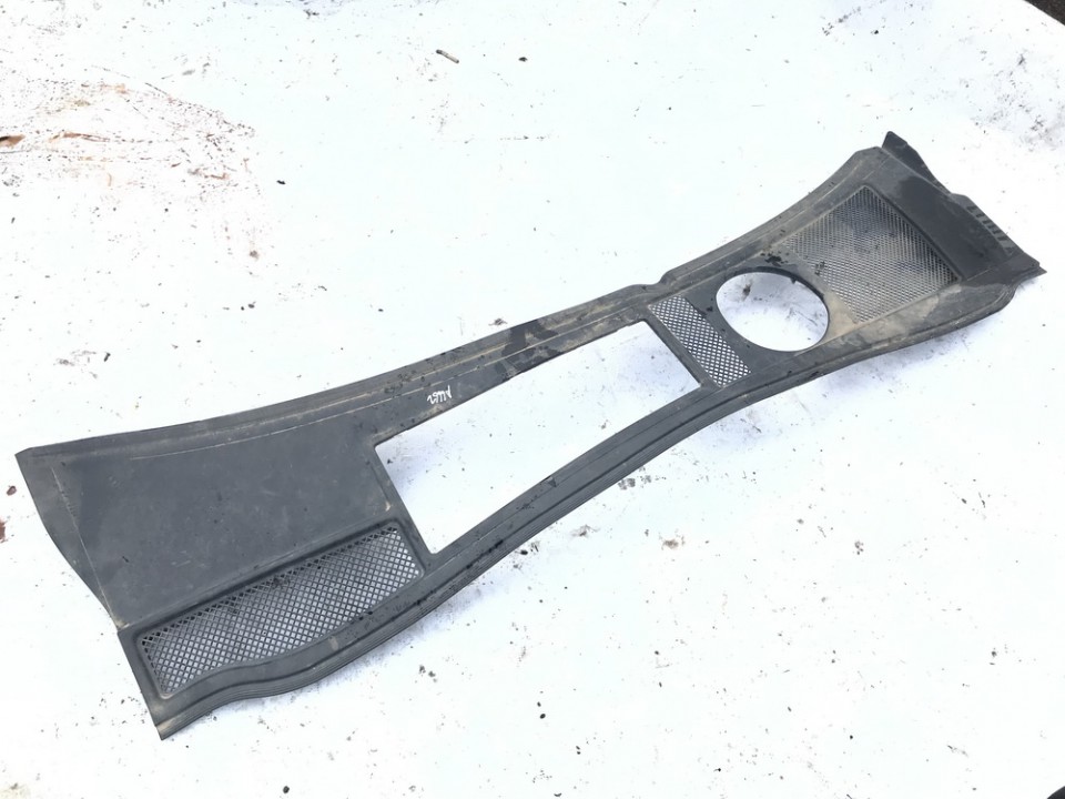 4B1819417B Audi A6 2002 Wiper Muolding - FRONT