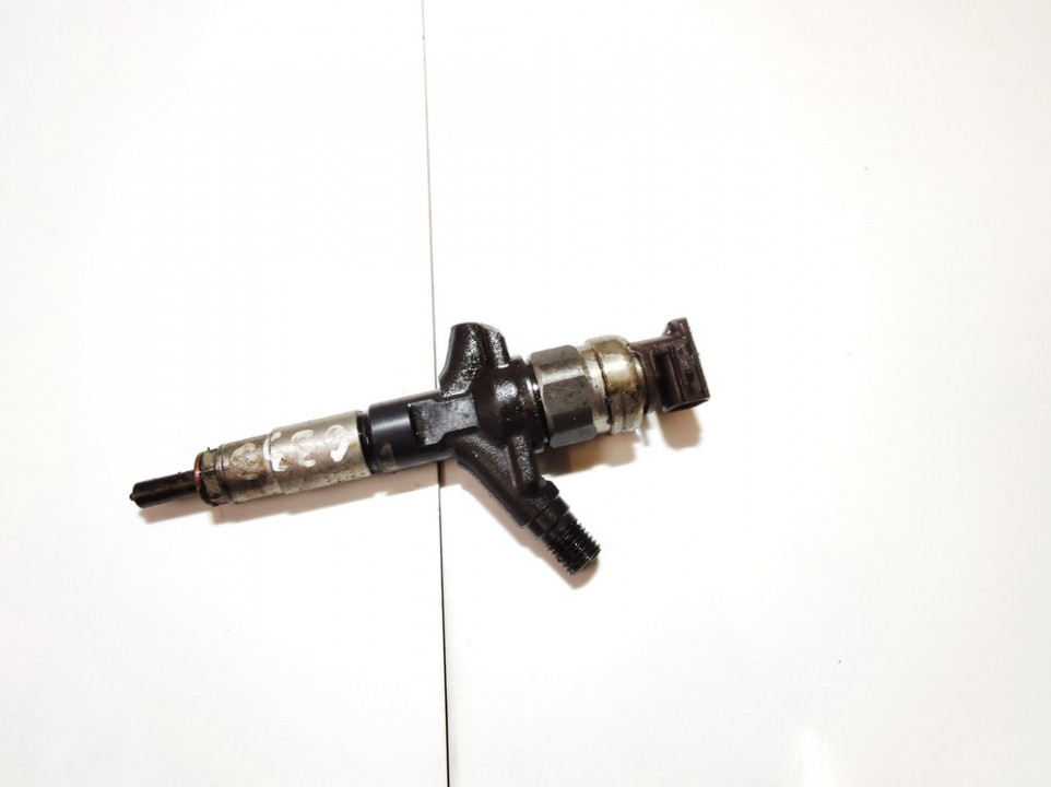 16613AA020 Subaru Legacy 2009 Kuro purkstukas (forsunke)