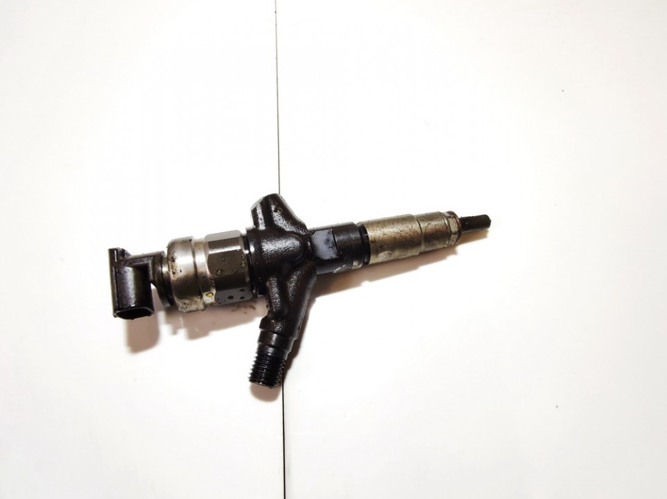 16613AA020 Subaru Legacy 2009 Kuro purkstukas (forsunke)