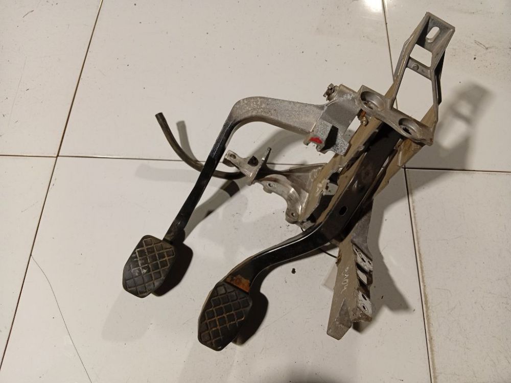 KTS3 Audi A6 2003 Pedal work, Brake pedal, Pedal bracket, Clutch pedal