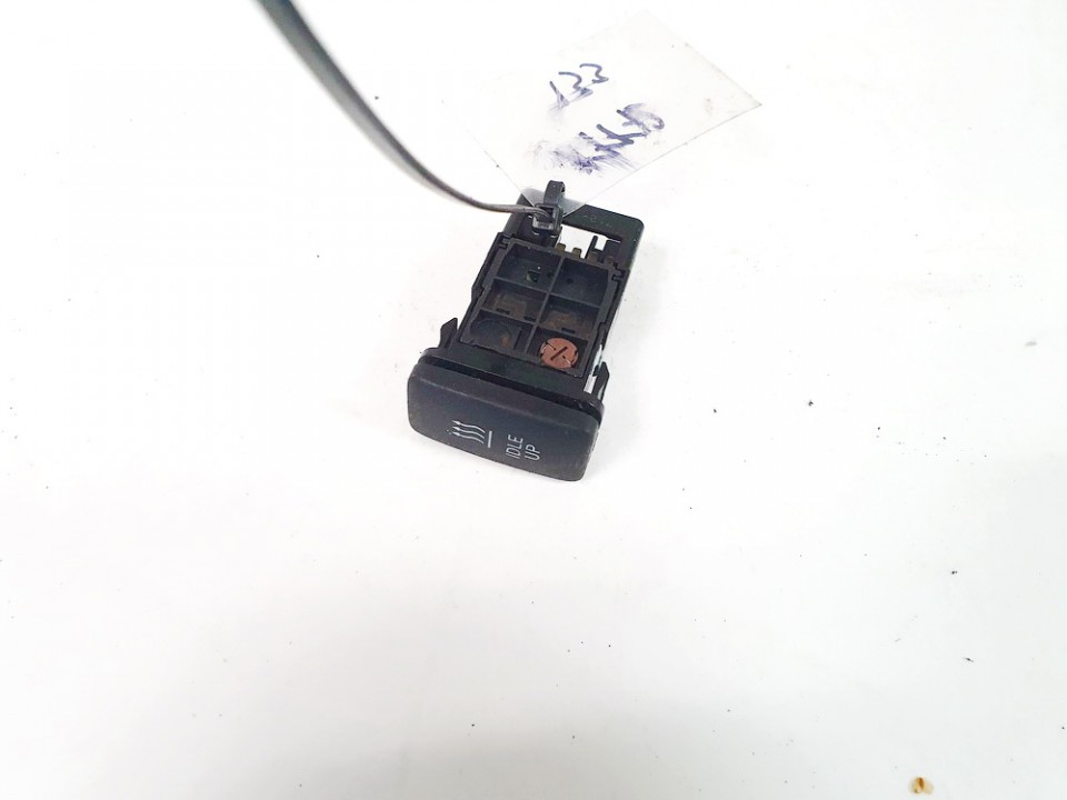 156936 used Heated Seat Switch Toyota Avensis Verso 2002 2.0L