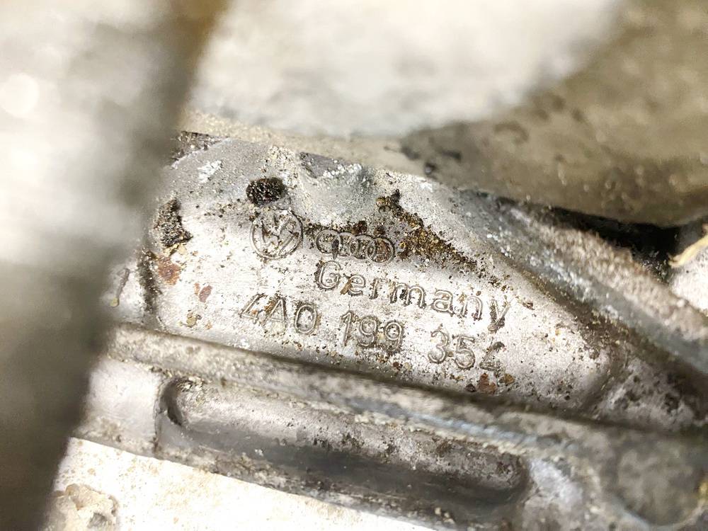 4A0199354 Audi 100 1993 Moottorin moottorituki - Thumbnail 3