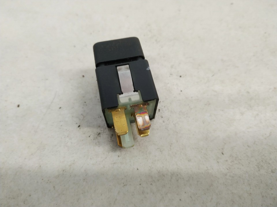 90534861 used Fog Light Switch Opel Corsa 1999 1.7L EIS01246822