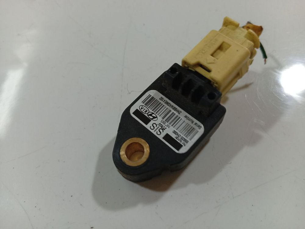 959202H000 Hyundai i30 2008 Srs Airbag crash sensor
