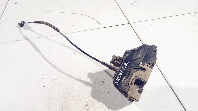 050060 Nissan Primera 2003 Cerradura de puerta - FRENTE DERECHO