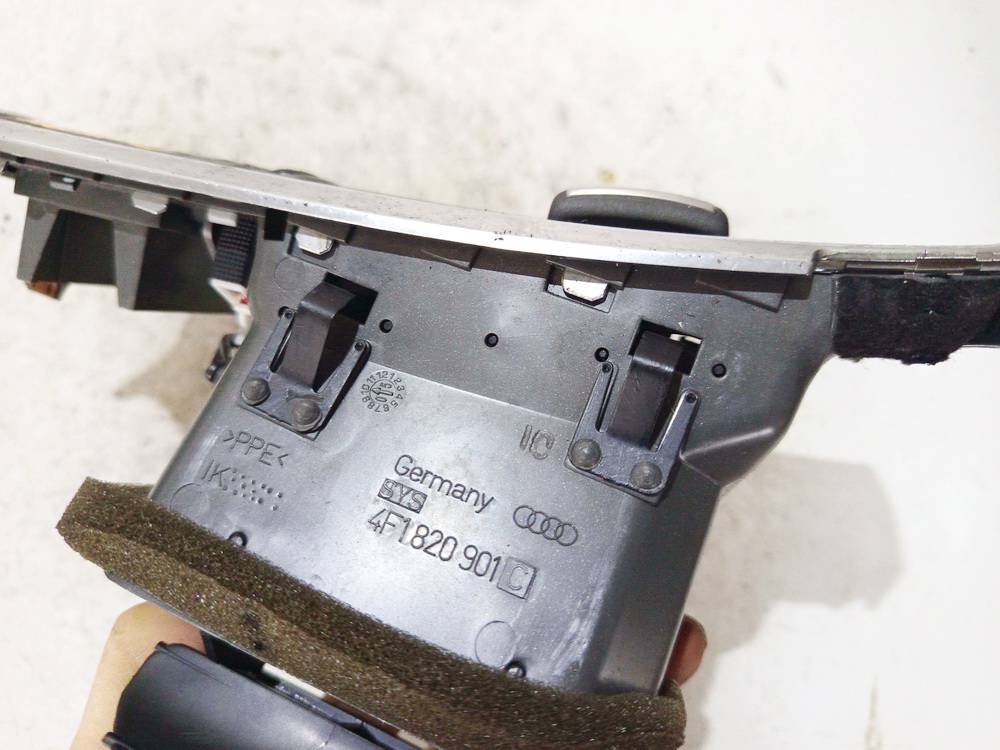 4F1820901C Audi A6 2005 Dash Vent (Air Vent Grille) - Thumbnail 3