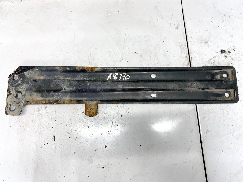 A2122420032 Mercedes-Benz E-CLASS 2010 Other holders