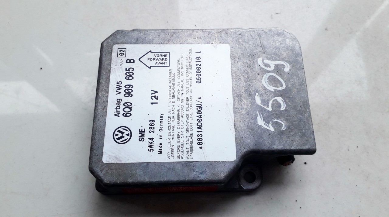 6Q0909605B Volkswagen Passat 2000 Airbag crash sensors module