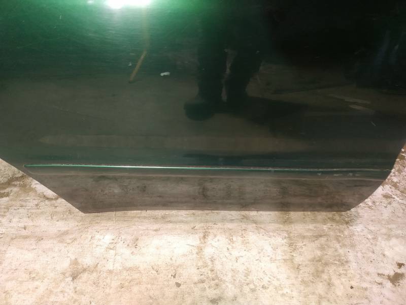 Audi A4 1997 Etuoven lista (muoto) - TAKANA OIKEALLA