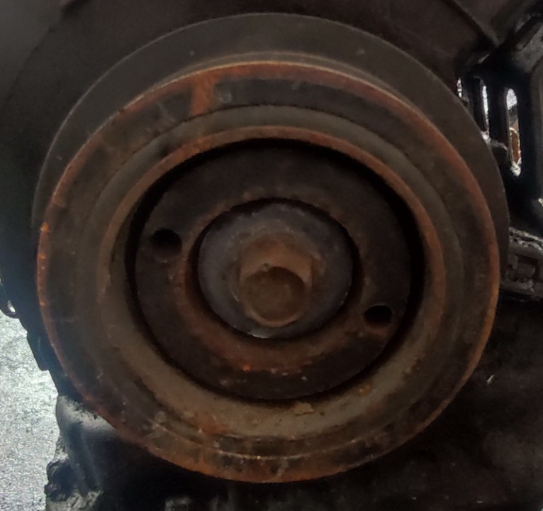 134700G010 Toyota Avensis 2003 Koło zębate wału korbowego (tarcza - koło pasowe)